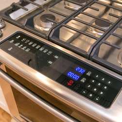 Electrolux Erie Kitchen - Home Electronics