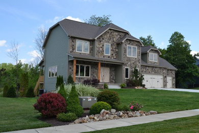 Exterior home idea in Cleveland