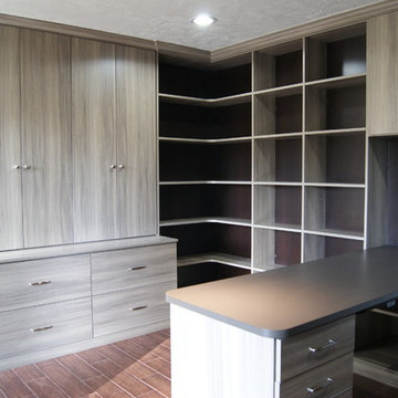 Campania Home Office I SpaceManager Closets