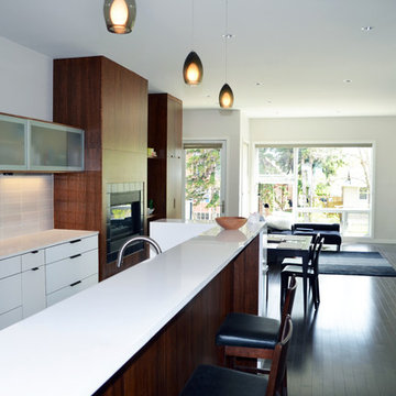 B-Line Medium 010 | kitchen + living