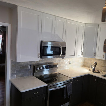 Modern Kitchen Remodel Done in a Two-Tone Color