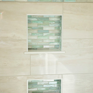 Accent Tile in Niche