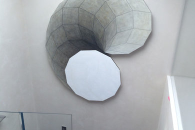 Example of a minimalist staircase design in San Diego