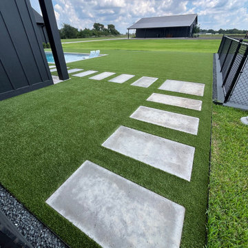Modern Farmhouse Landscape