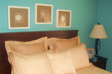 Inspiration for a coastal bedroom remodel in Minneapolis