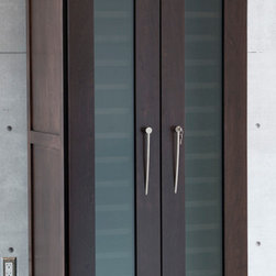 203 Bottle All-Wood Wine Preservation Cellar - Beer And Wine Refrigerators