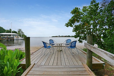 Elegant deck photo in Tampa