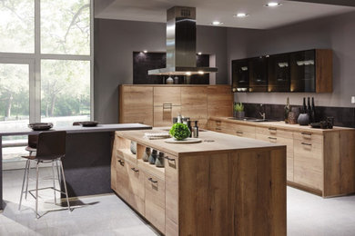 Mobiliario de cocinas en tonos madera