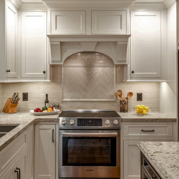 Shiloh Soft White Paint with Carob Cherry Island - Cambria Windermere