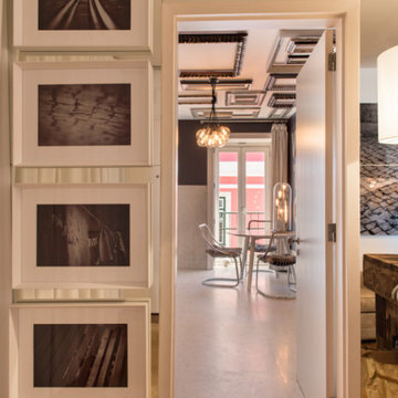 Hall with Glass Display Cabinet, Chiado