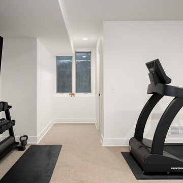 Golf & Fitness Basement
