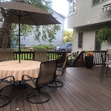 DECKS
