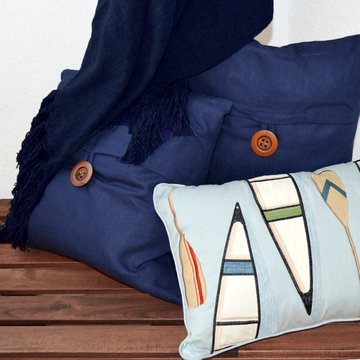 Modern Living Room Decor with Coastal Style