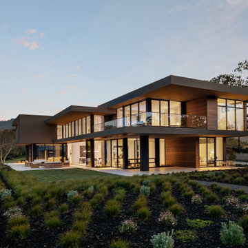 Hilltop Manor