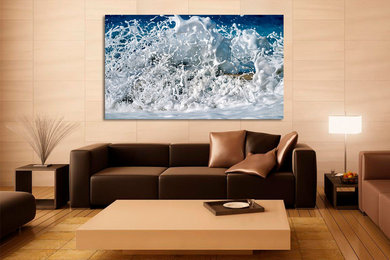Minimalist living room photo in San Diego