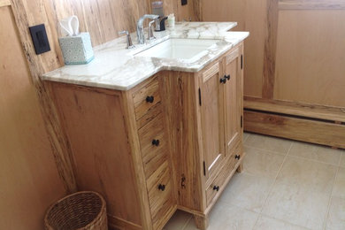 Example of a classic bathroom design in Boston
