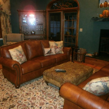 Country Traditional Family Room