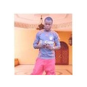 Moses Omoshさんの写真