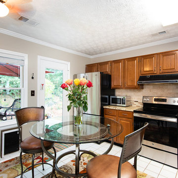 S Garden Ct NE