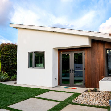 Asymmetrical Roofline Adds Architectural Interest