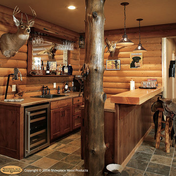 Door style: Pendleton RSP | Species: Rustic Hickory | Finish: Amber