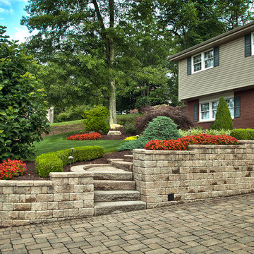 Lovely split-level driveway and entryway.