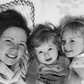 Jennifer Stone's photo