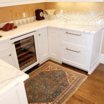Persian Bakshaish Carpet Provides a Stunning Accent in Bar Area