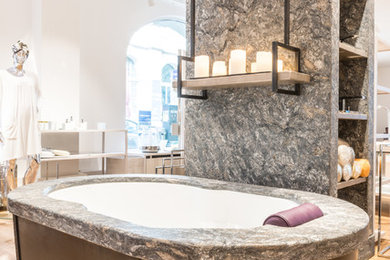 Modernes Badezimmer in München