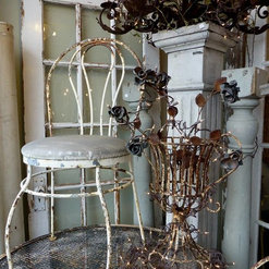 Bluedoor Antiques Elements Llc Grand Rapids Mi Us 49503
