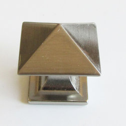 HARDWARE HOUSE - Cabinet And Drawer Knobs