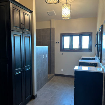 Lake View Home - Primary Bathroom