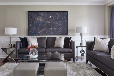 Example of a transitional living room design in Toronto