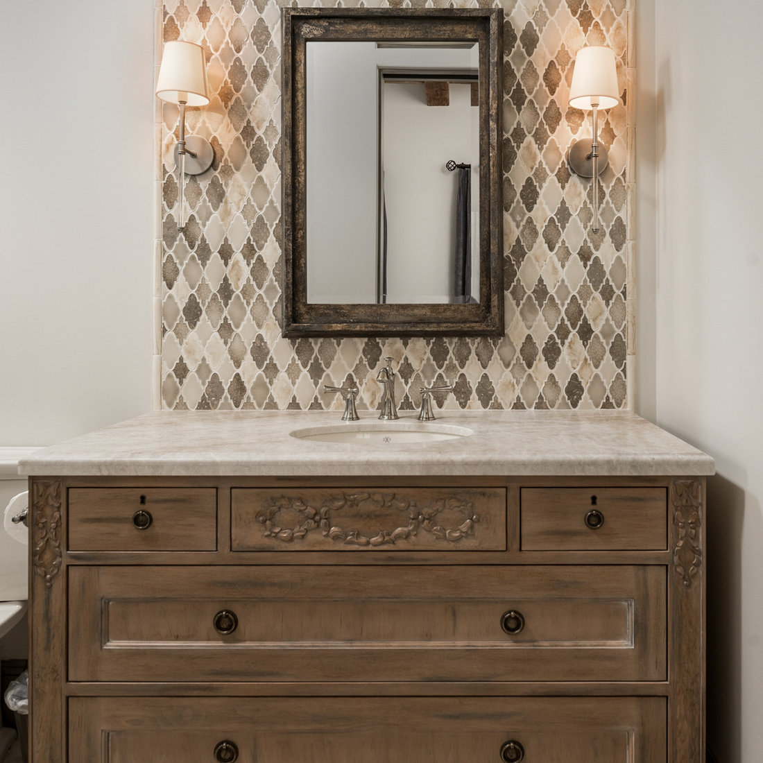 Guest Bath with Decorative Wall Tile
