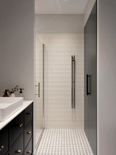 Современный Ванная комната by PLAN & DESIGN