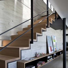 18007 Estoesta-Jurka: Stairs