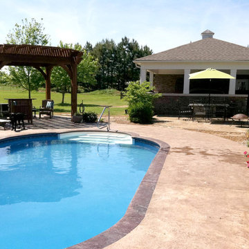 Family Size | Pool Side Round Roof Pergola