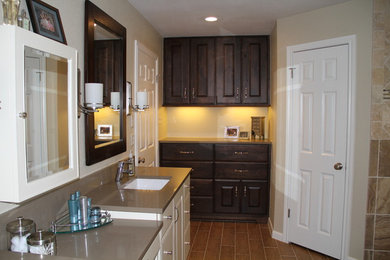 Bathroom - traditional bathroom idea in Austin