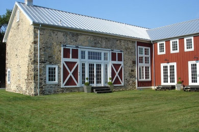 Inspiration for a farmhouse exterior home remodel in New York