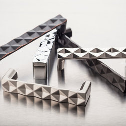 Top Knobs - Cabinet And Drawer Handle Pulls