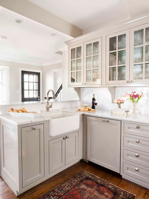 Small Traditional Kitchen Design Ideas & Remodel Pictures Houzz