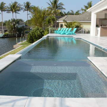 Venice Beach - Bayshore Circle - Vanishing Edge Swimming Pool