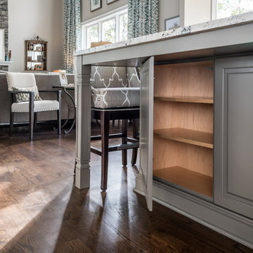 A Kitchen for Family and Entertaining