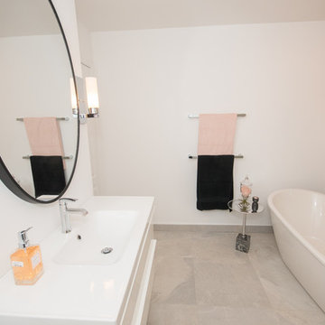 Tapestry lane master washroom