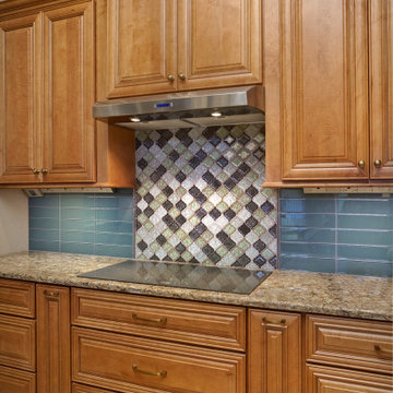 Kitchen Remodel : Cabinet Designer Laura Wallace
