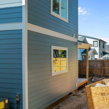 Siding Installation - James Hardie Lap and B&B (Boothbay Blue and Deep Ocean)