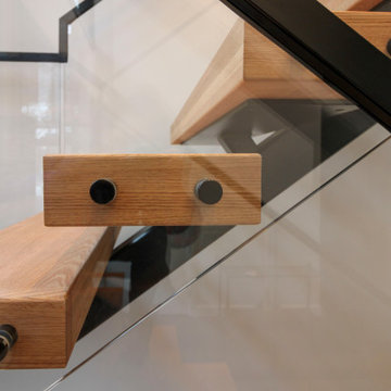 Project #98 | Modern Mono-beam Staircase with Glass Railing