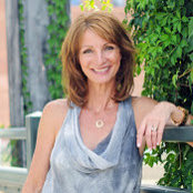 Lois Melkonian's photo