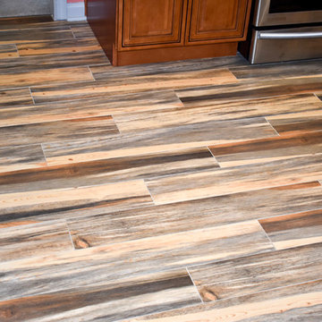 Langhorne Traditional Raised Maple
