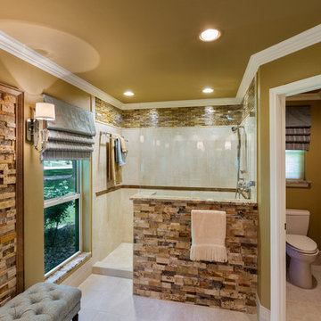 Spacious Traditional Master Bath